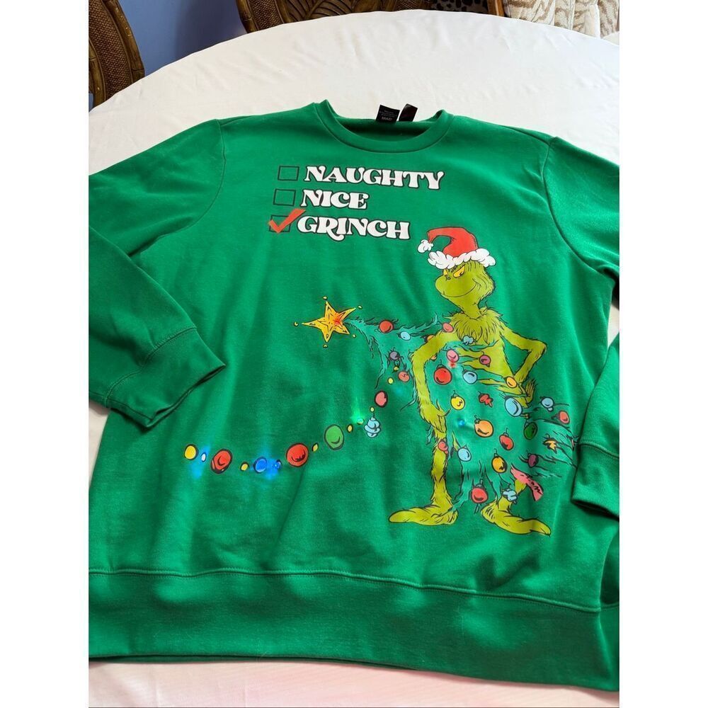 Dr. Seuss The Grinch Light Up Christmas Sweater Plus Size 2XL